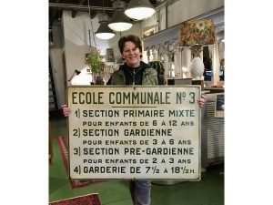 Vintage Emaillebord School