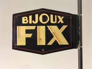 Dubbelzijdig emaillebord Bijoux Fix Frankrijk 1950s
