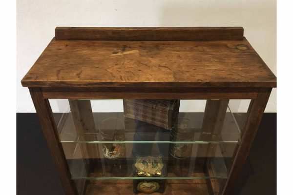 Kleine Toonbank Vitrine uit Hout en Glas - Afbeelding 10